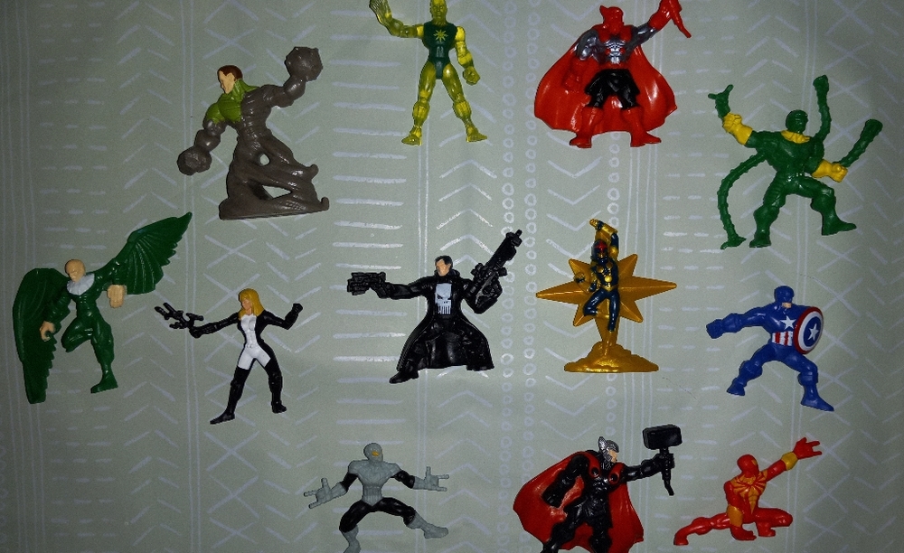 Marvel 500 Micro Series 11 Mini Figures Bundle - Discontinued HTF